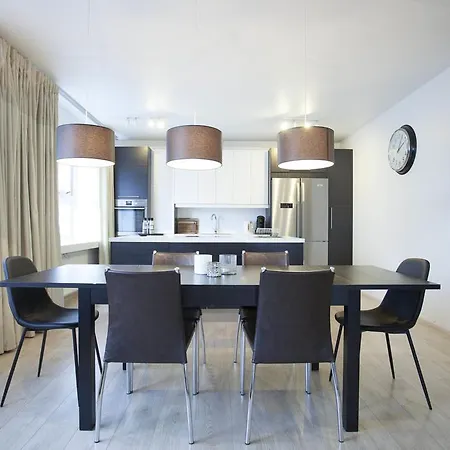 Downtown Dream Aparthotel