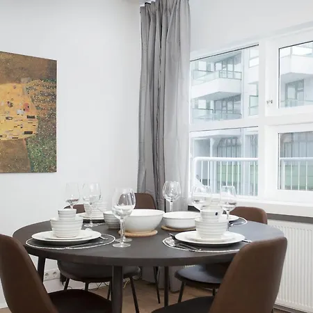 Downtown Dream Aparthotel
